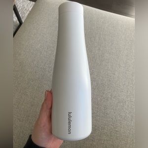 Lululemon Waterbottle